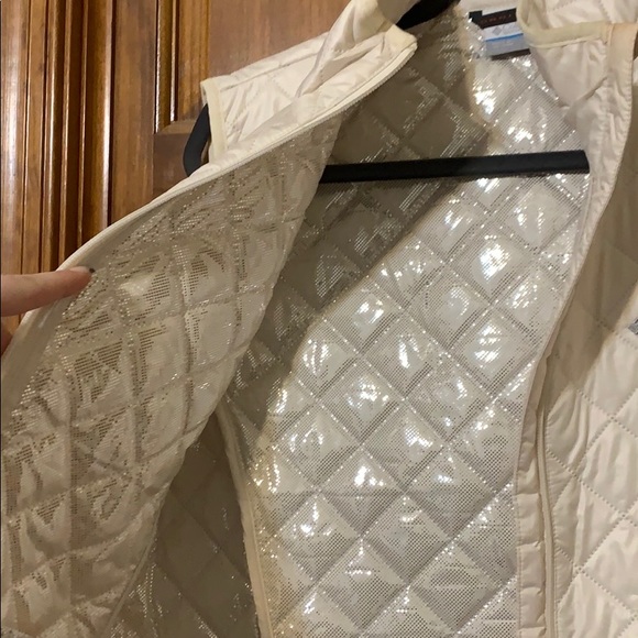 Woman’s Columbia fest - Picture 4 of 4